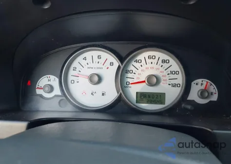 2006 Ford Escape Xlt/Xlt Sport from USA, damaged, VIN 1FMYU93176KA55005